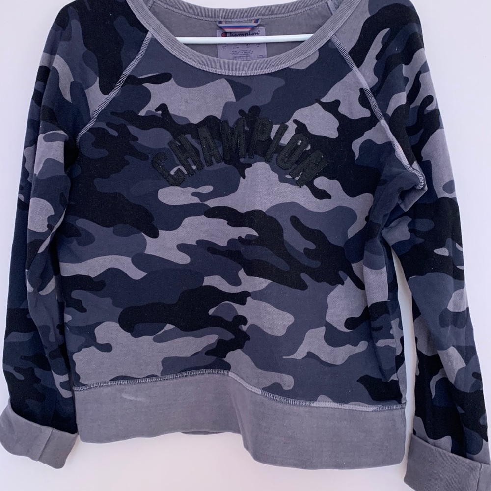 Champion camo sweatshirt